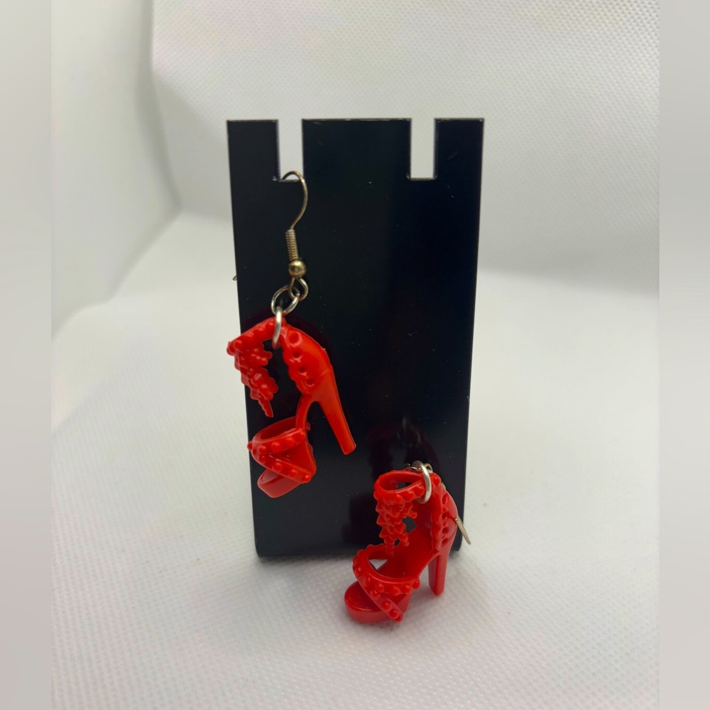 Handmade Barbiecore/Barbie red strappy high heel earrings - Picture 3 of 5